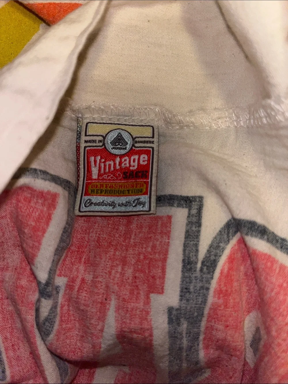 Vintage Graphic Beach Kimono Jacket - Cream with Red & Orange Print - Picture 8 of 8